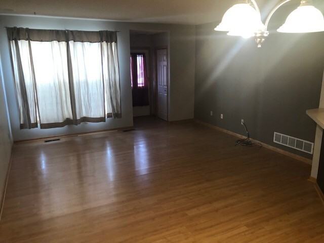 1939 Bluestem Ln - Photo 4 of 9