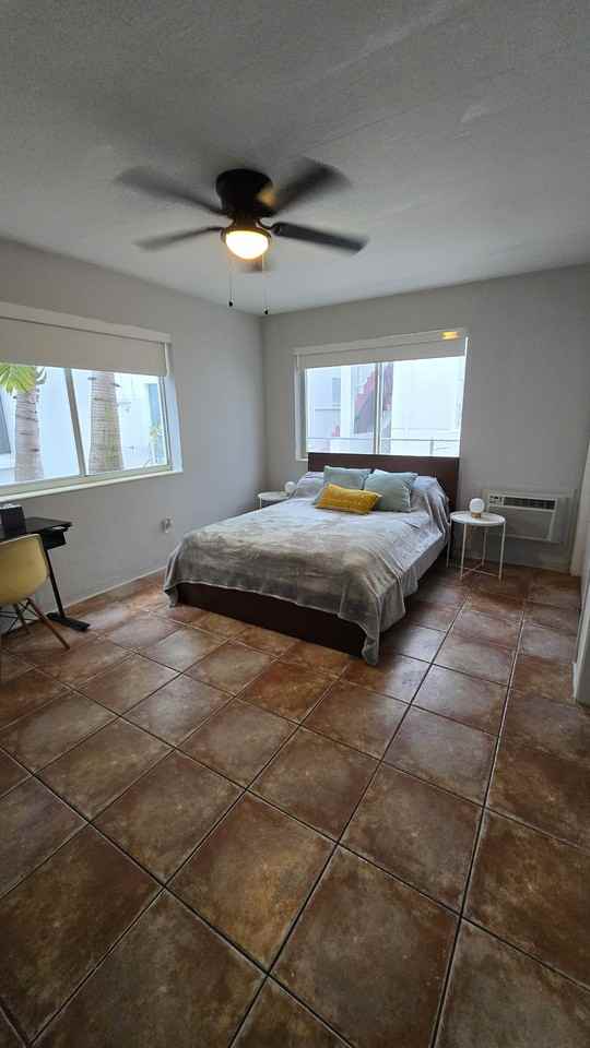 7725 Harding Ave #2 - Photo 3 of 9