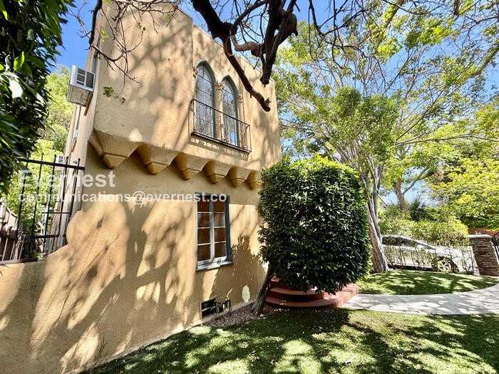 132 N Crescent Heights Blvd - Photo 2 of 36