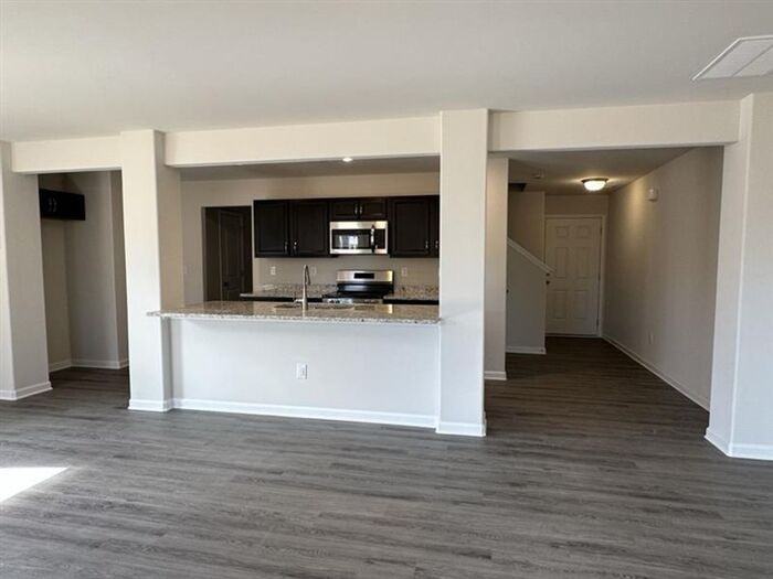 1223 Dodd St - Photo 5 of 20