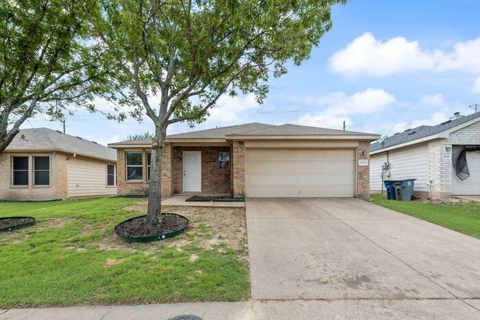 6233 Balcony Ln