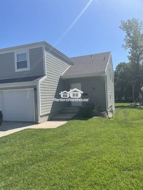 6909 Floyd St - Photo 3 of 11