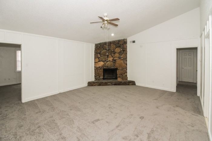 6218 Ridgeline Dr - Photo 3 of 14