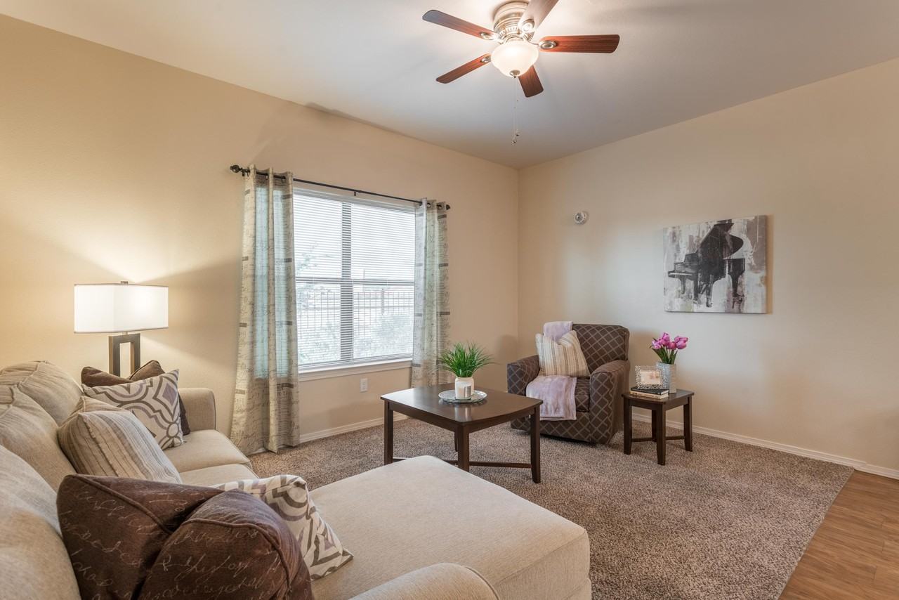 7224 N Loop Dr #316 - Photo 2 of 10