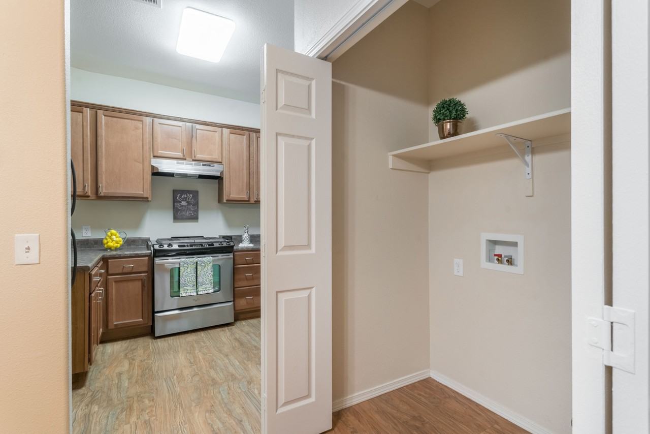 7224 N Loop Dr #316 - Photo 3 of 10