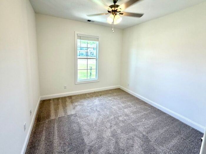 7455 Newbury Dr - Photo 7 of 12