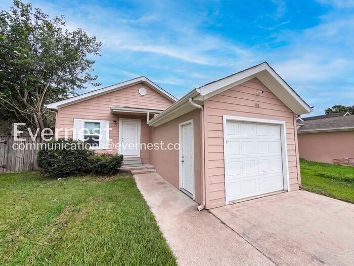 11711 Greenglen Dr - Photo 2 of 26