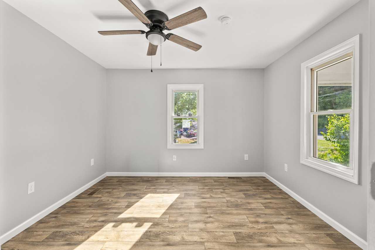 1733 Dunlap St #NA - Photo 5 of 9
