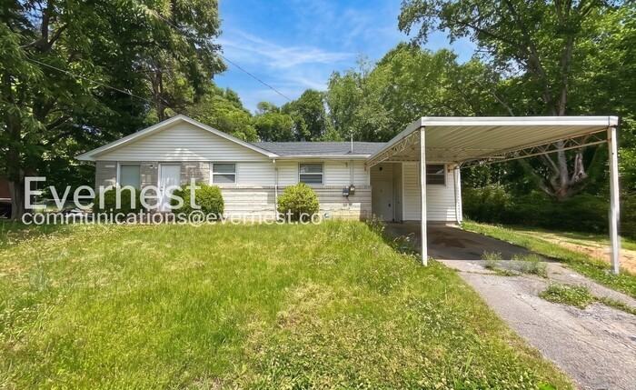 3250 Cloverwood Dr - Photo 2 of 26