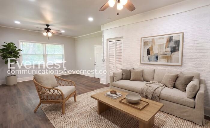3250 Cloverwood Dr - Photo 4 of 26