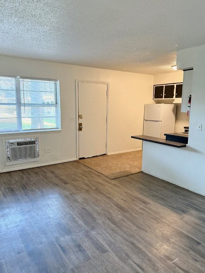 7145 Melrose Ln #106 - Photo 3 of 11