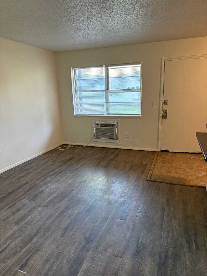 7145 Melrose Ln #106 - Photo 5 of 11