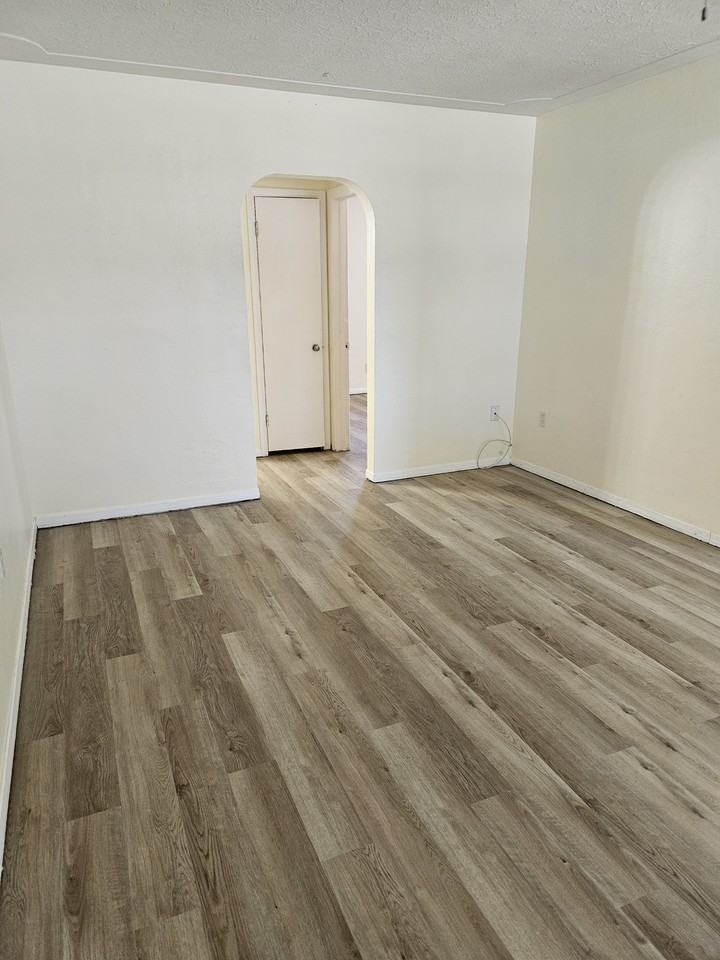 2047 Jo An Dr #S - Photo 5 of 12