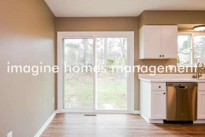 4012 Vira Rd - Photo 7 of 17
