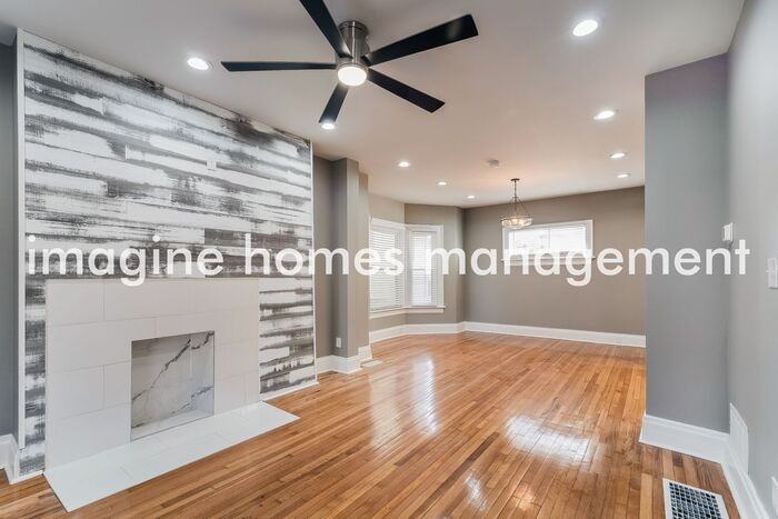 895 Linwood Ave - Photo 4 of 20