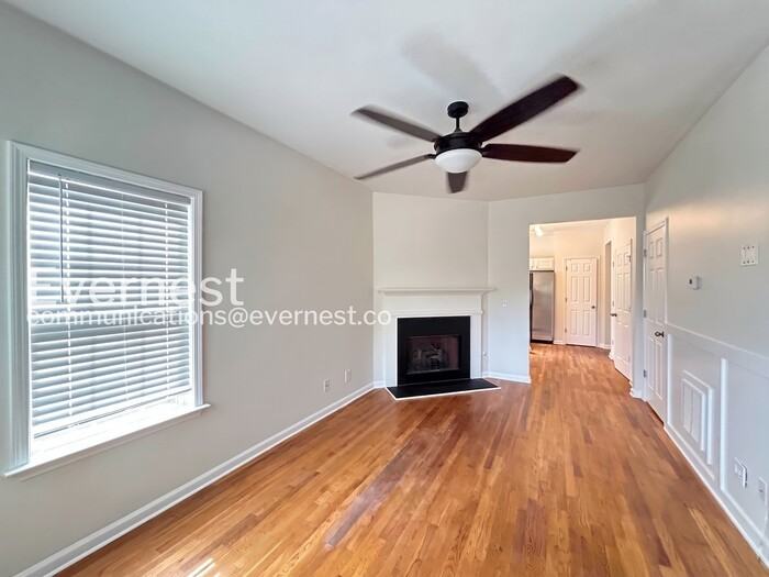 157 Little St Se - Photo 4 of 21