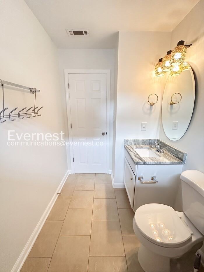 157 Little St Se - Photo 6 of 21