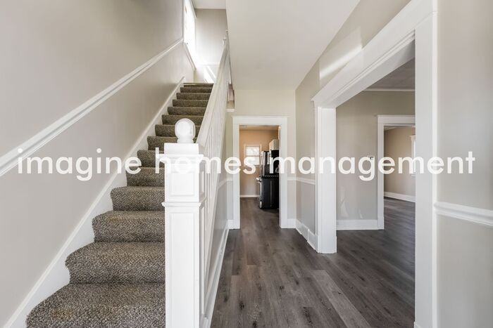 506 Lombard St - Photo 4 of 15