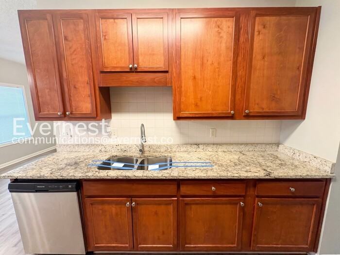 8665 Thomas Rd - Photo 7 of 24