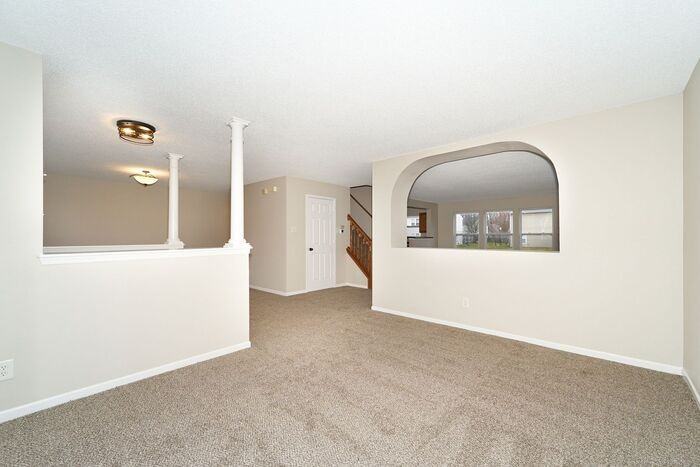 10393 Windward Dr - Photo 5 of 33
