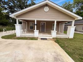 featured image of 4329 Pulaski St