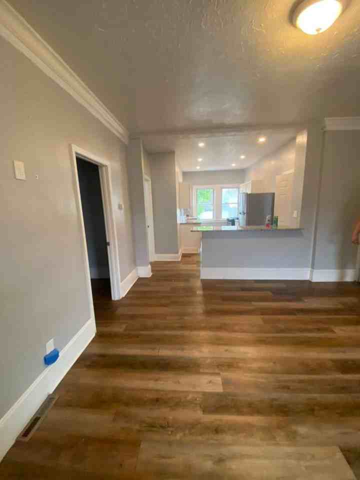 533 Sumner St #10 - Photo 5 of 14