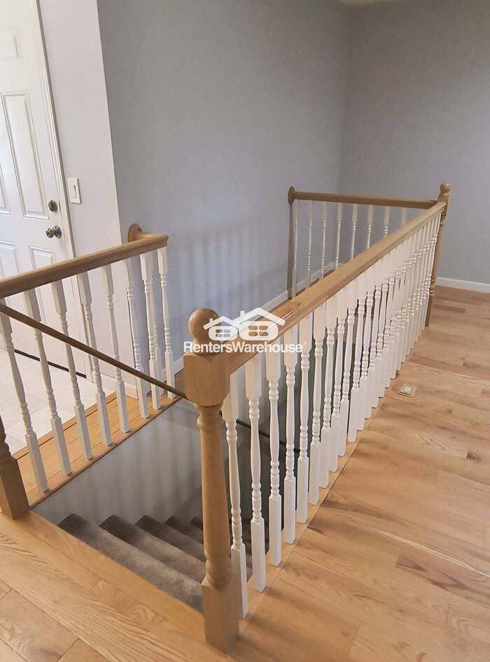 950 Butte Ct - Photo 4 of 34