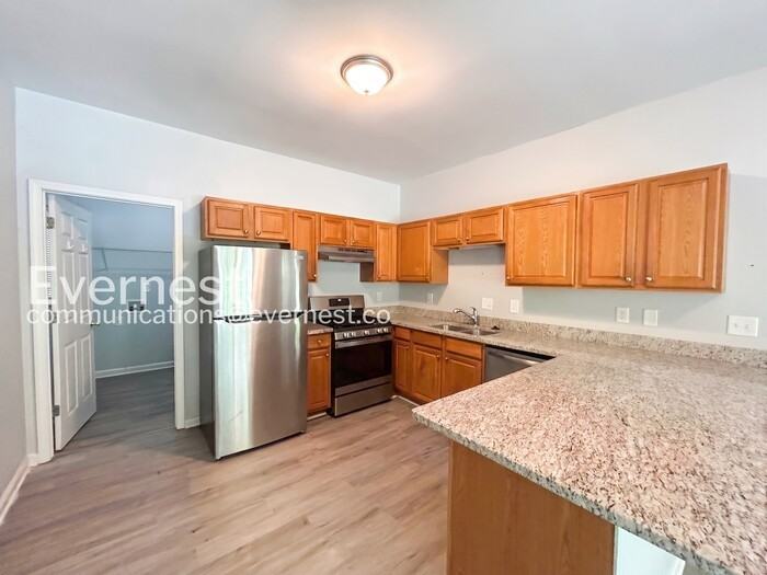 1725 Church St Nw - Photo 6 of 25