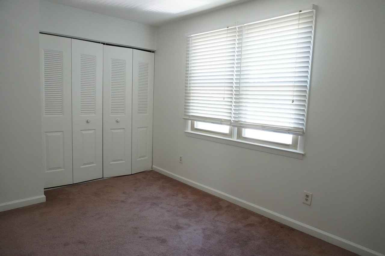 215 Summit Ave #A - Photo 5 of 5