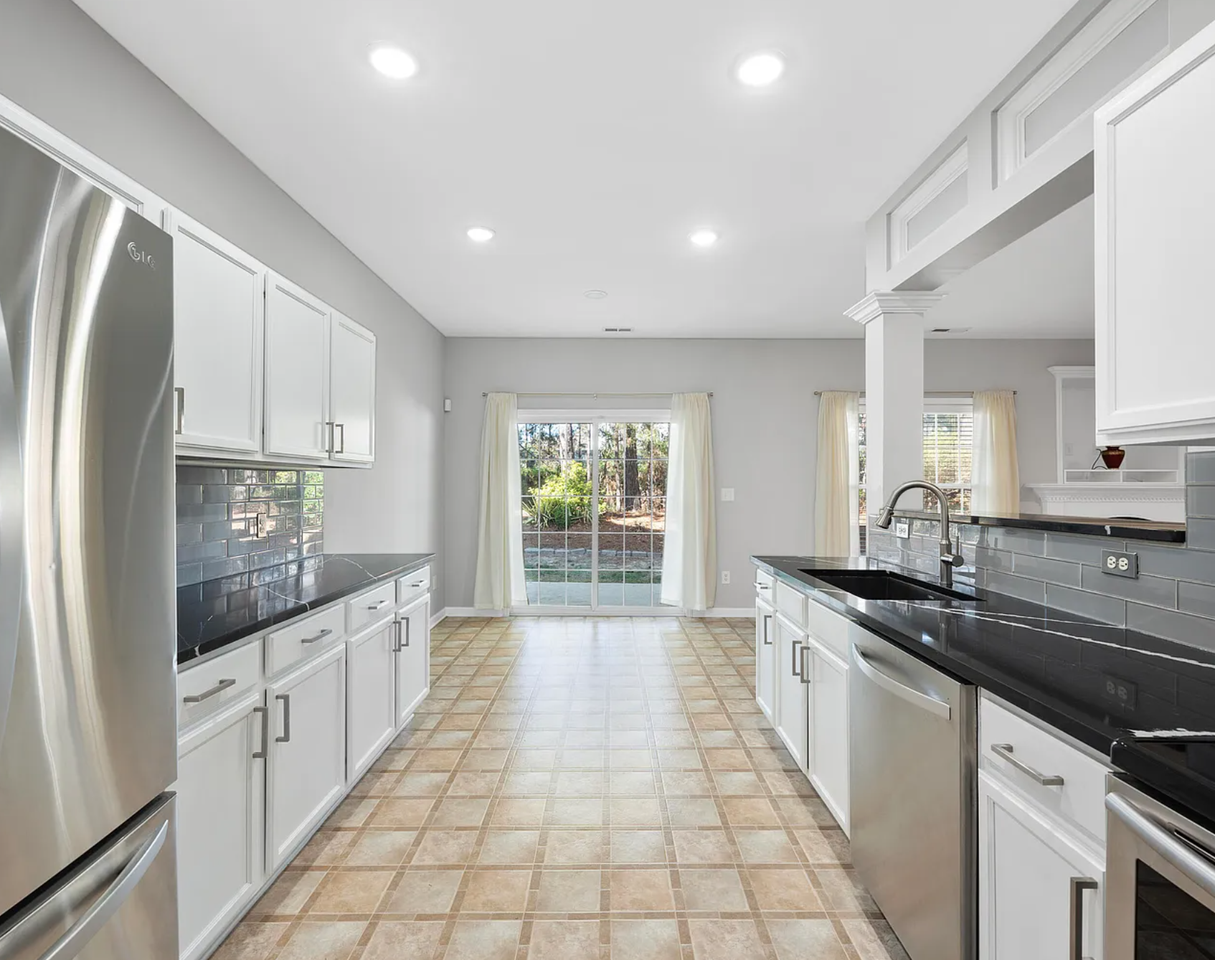 7707 Oak Marsh Dr #NA - Photo 3 of 14