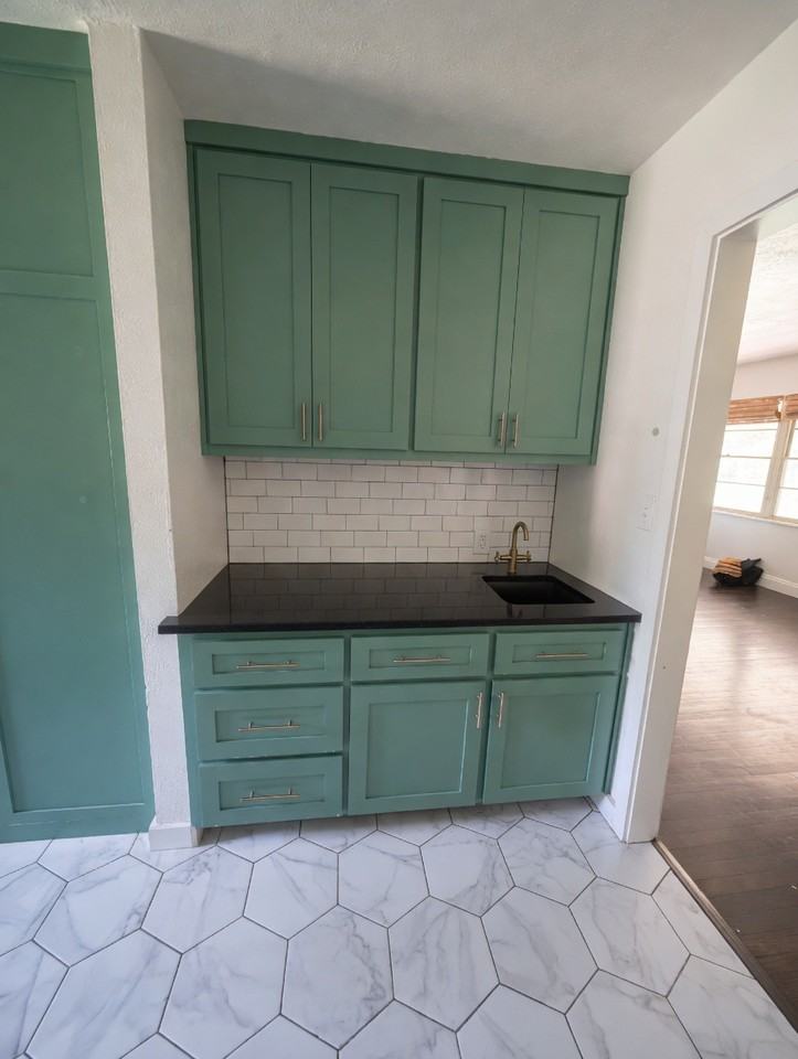 4904 Odessa Ave #NA - Photo 6 of 19