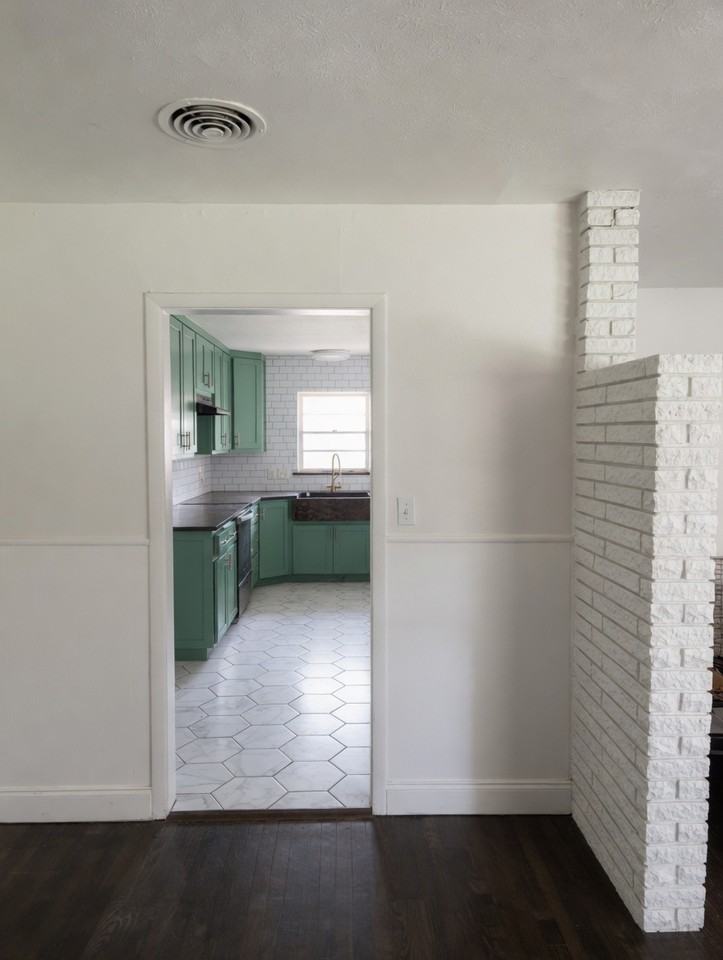 4904 Odessa Ave #NA - Photo 7 of 19