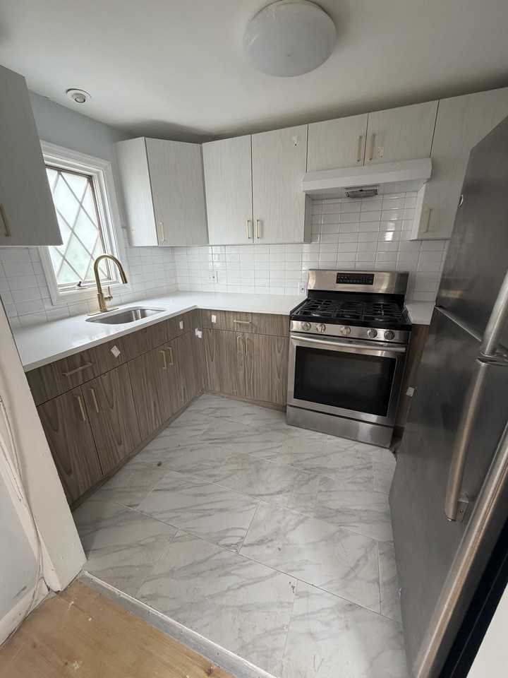 632 Cora Pl #2 - Photo 2 of 14