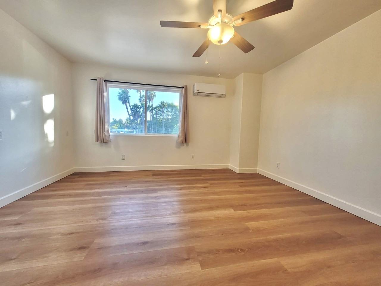 1550 Encino Dr #NA - Photo 3 of 13