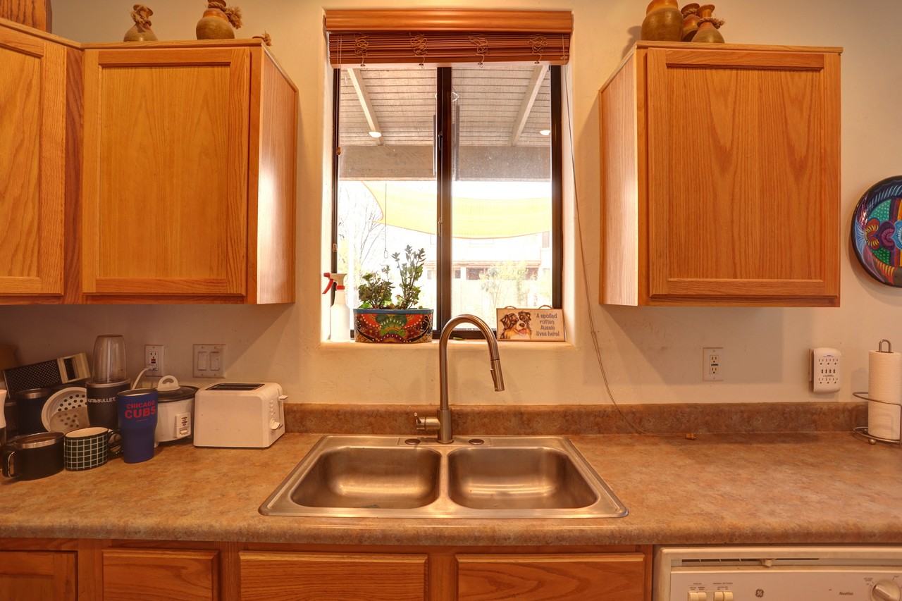 514 E Placita Cuesco #NA - Photo 4 of 9