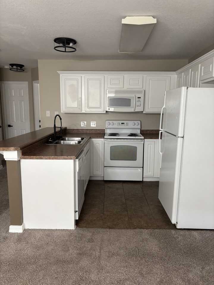 540 Kirk Cauldy Dr - Photo 7 of 25