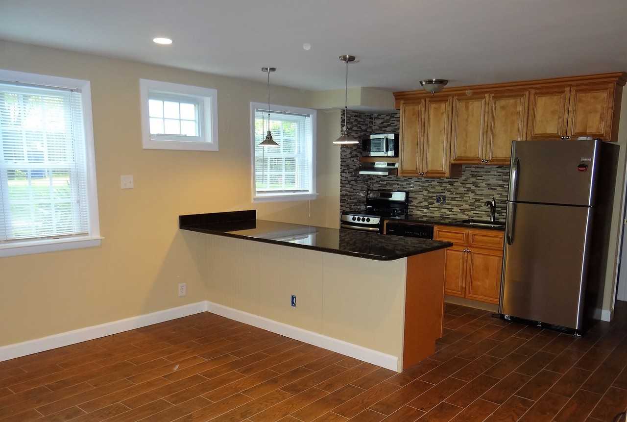 826 20th St S #3 - Photo 2 of 10