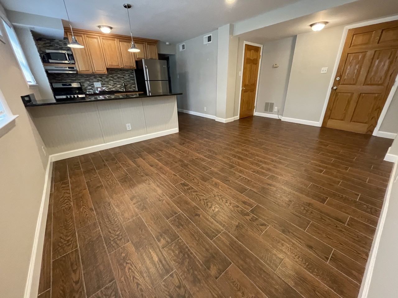 826 20th St S #3 - Photo 4 of 10