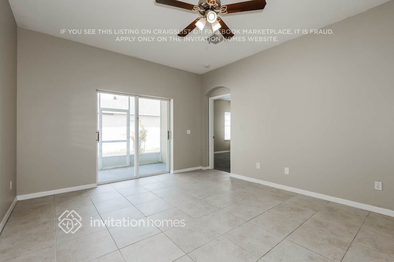 1846 Atlantic Dr - Photo 5 of 17