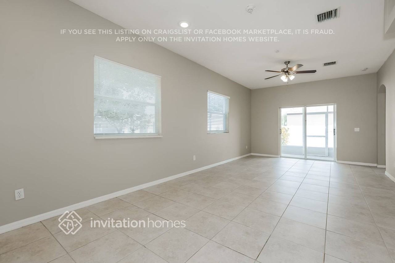 1846 Atlantic Dr - Photo 6 of 17