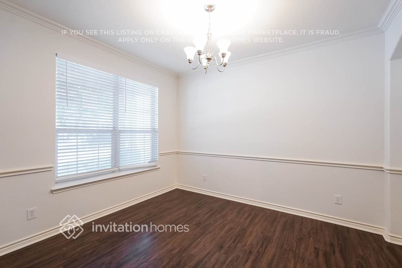 15676 Sweetpine Ln - Photo 6 of 18