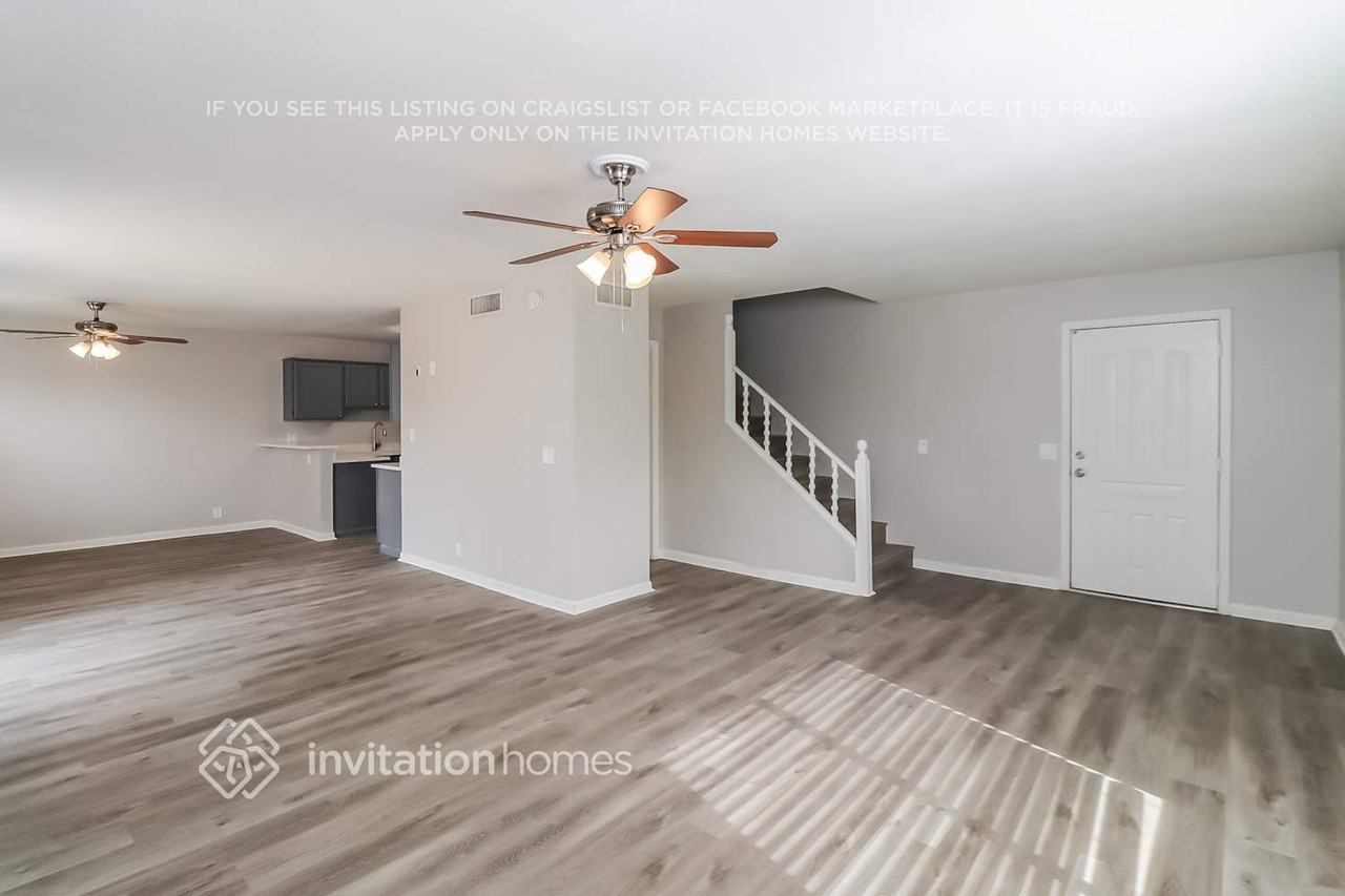 10026 N 66th Ln - Photo 5 of 16