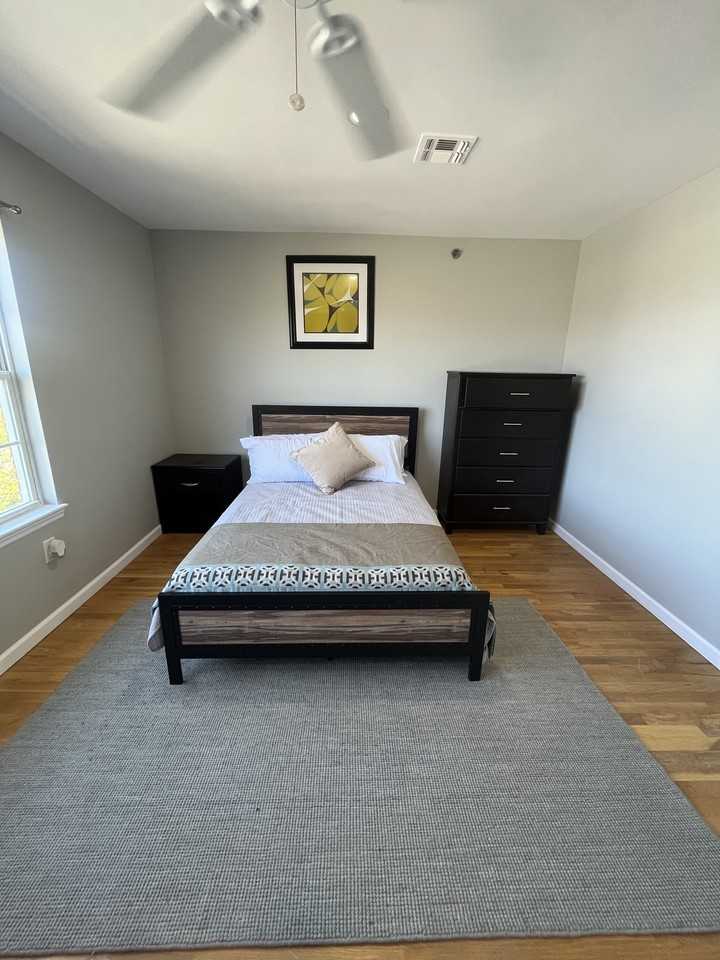117 Hudson StreetThird Floor, 3 - 4 Scenic - Photo 3 of 5