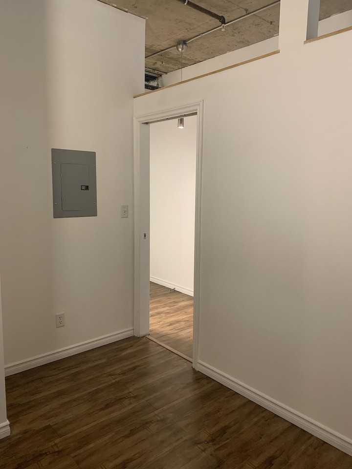 10024 Jasper Avenue 407, Edmonton, Alberta, Canada, T5J 1R2 - Photo 7 of 8