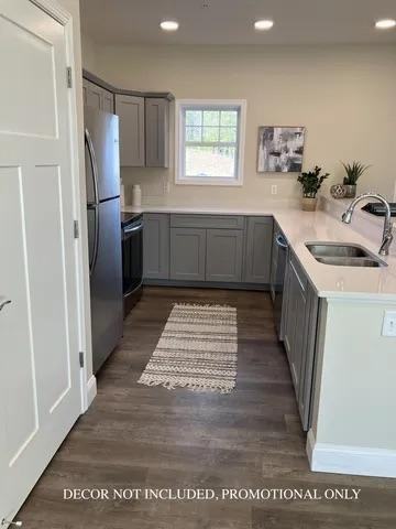 95 Maple Grove Ln - Photo 4 of 10