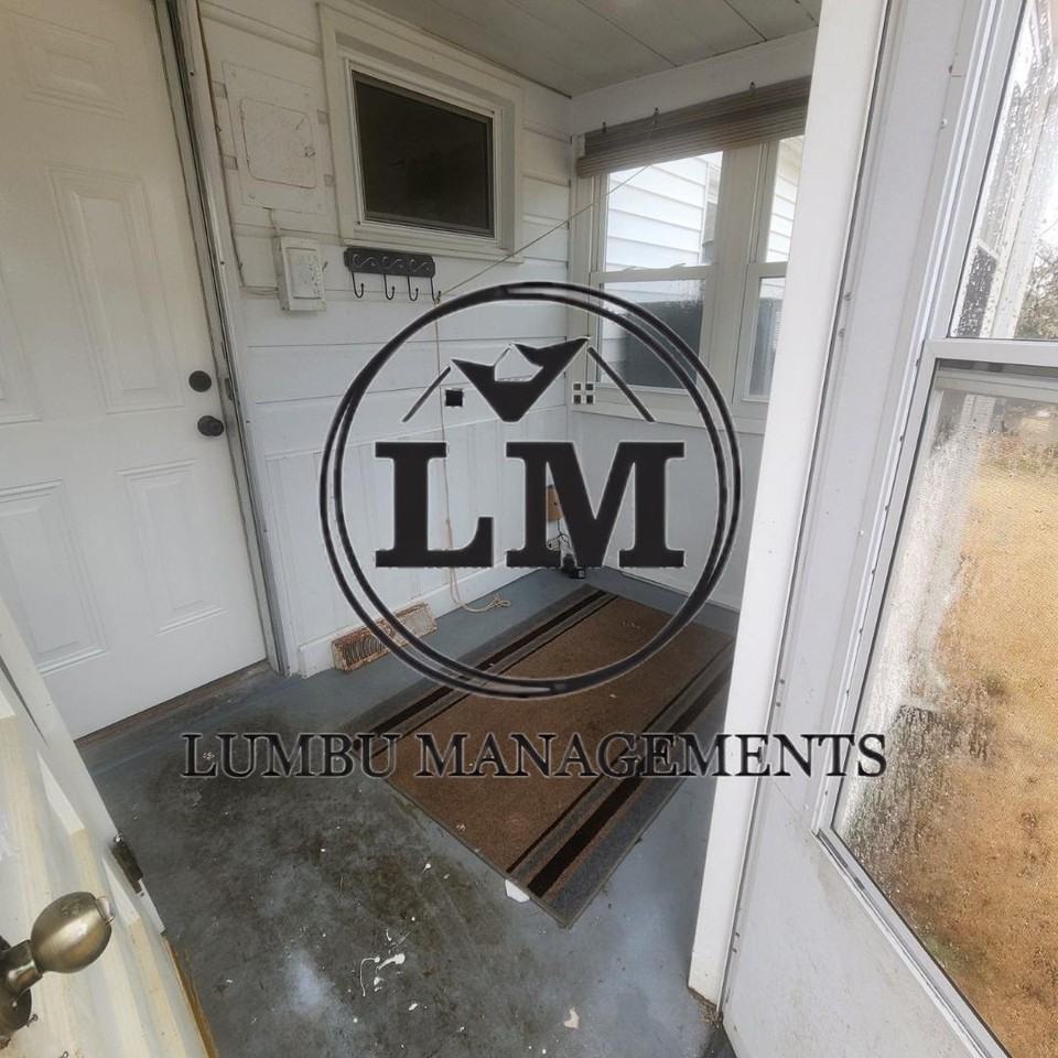 382 Boundary St - Photo 5 of 11