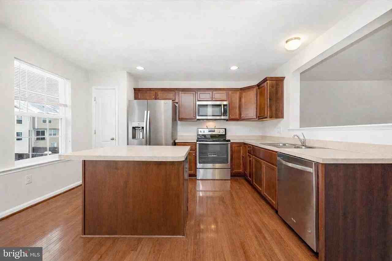33 Antigua Dr - Photo 4 of 20