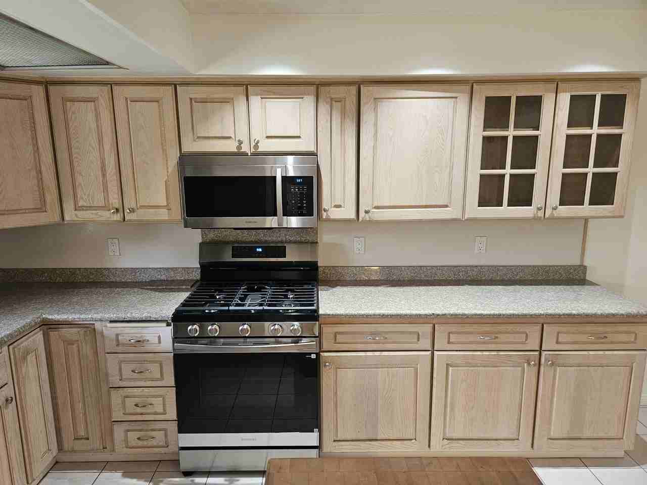 316 Cambridge Dr #1 - Photo 2 of 10