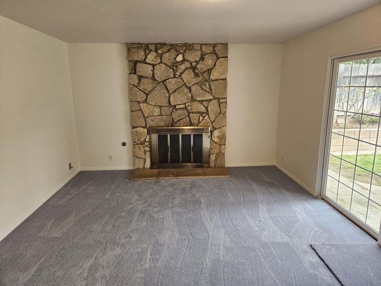 316 Cambridge Dr #1 - Photo 3 of 10