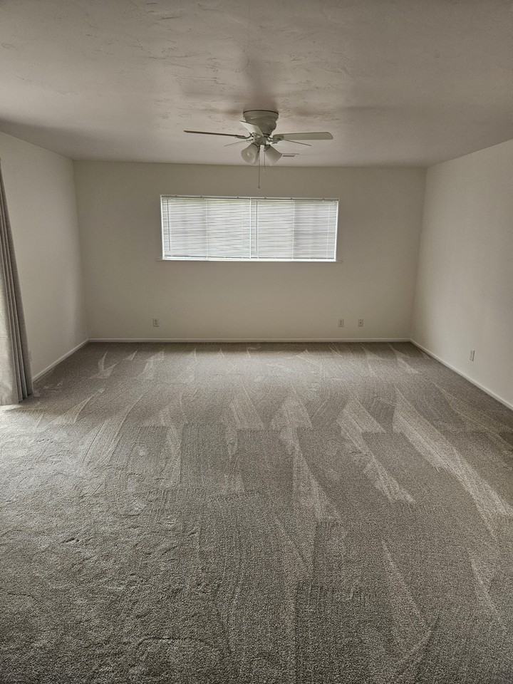 316 Cambridge Dr #1 - Photo 4 of 10
